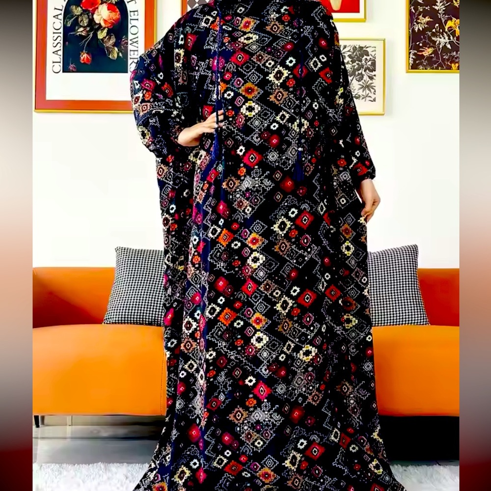 Abaya dress one size with integrated double hood